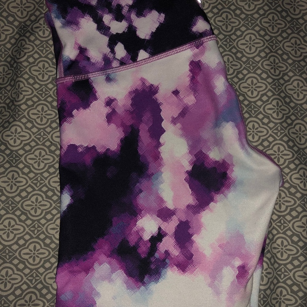 Lululemon wunder under crops